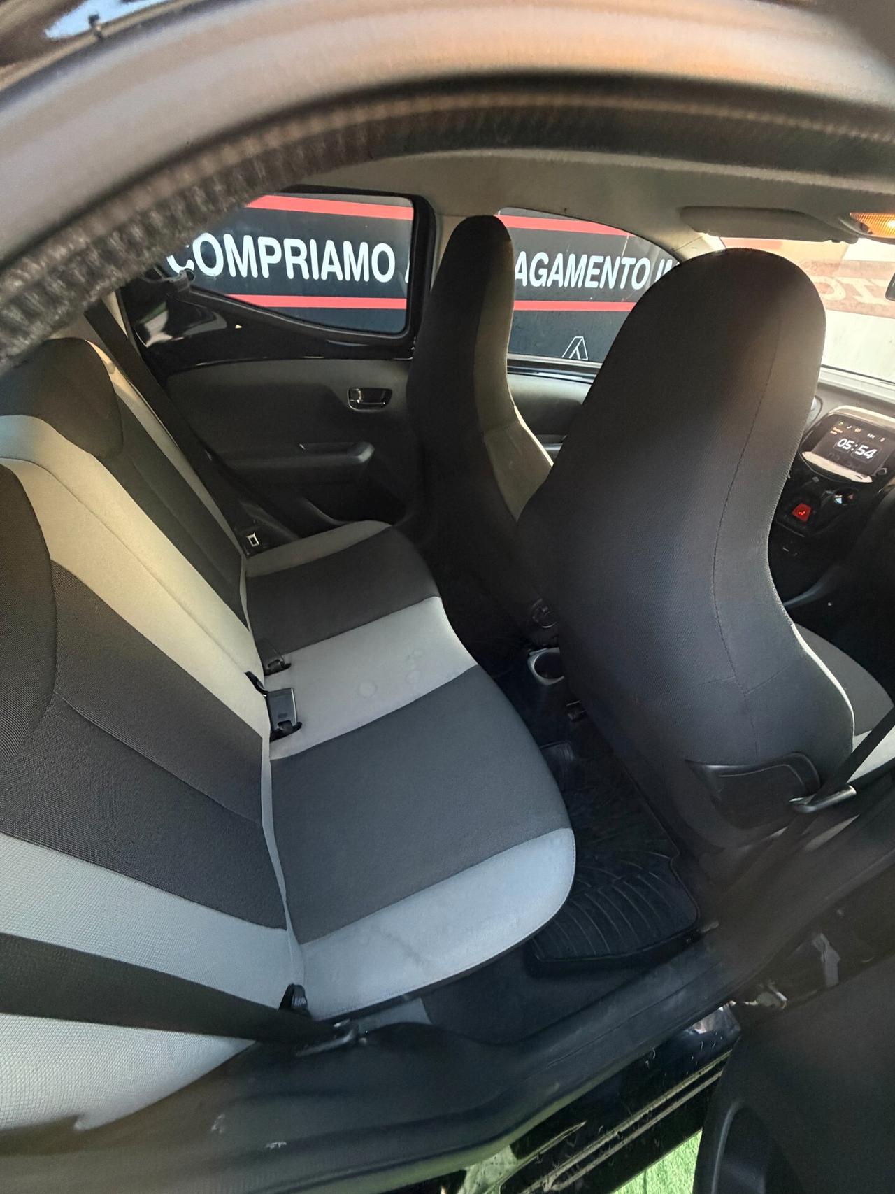 Toyota Aygo 2017 AUTOMATICA 1.0 VVT-i 69 CV 5 porte x-play