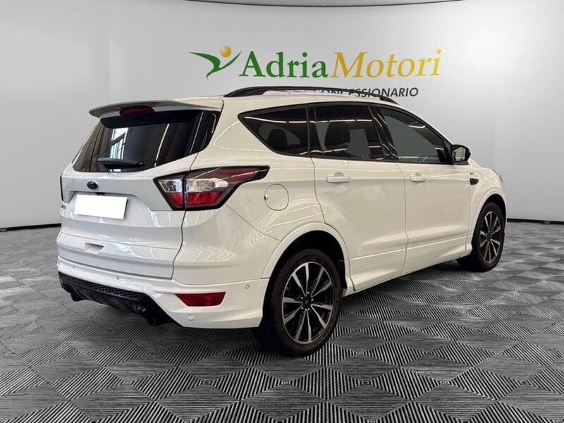 Ford Kuga 1.5 TDCi 120CV S&S 2WD ST-Line