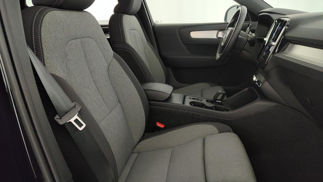 VOLVO XC40 2.0 b3 Core auto