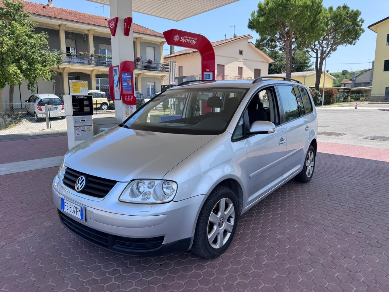 Volkswagen Touran 2.0 16V FSI Highline Metano