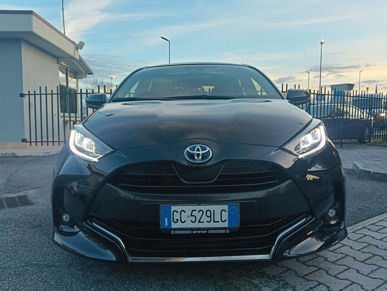 Toyota Yaris 1.5 Hybrid 5 porte Lounge
