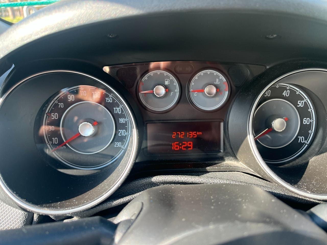 Fiat Punto 1.4 8V 5 porte Natural Power Lounge 2015