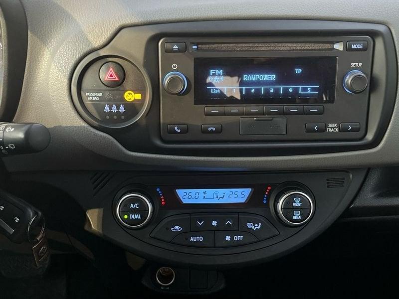 Toyota Yaris Yaris 5p 1.5h Cool