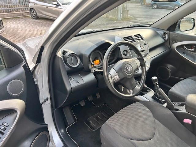 Toyota RAV 4 RAV4 2.2 D-4D 136 CV DPF Sol