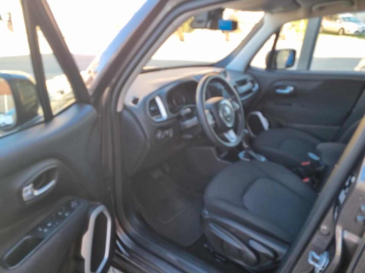 Jeep Renegade 1.6 Mjt DDCT 120 CV Business