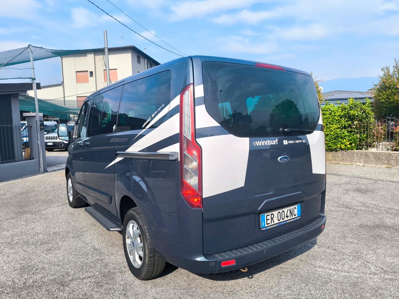 FORD CUSTOM 2,2 TDCI- 8 POSTI- TITANUIM