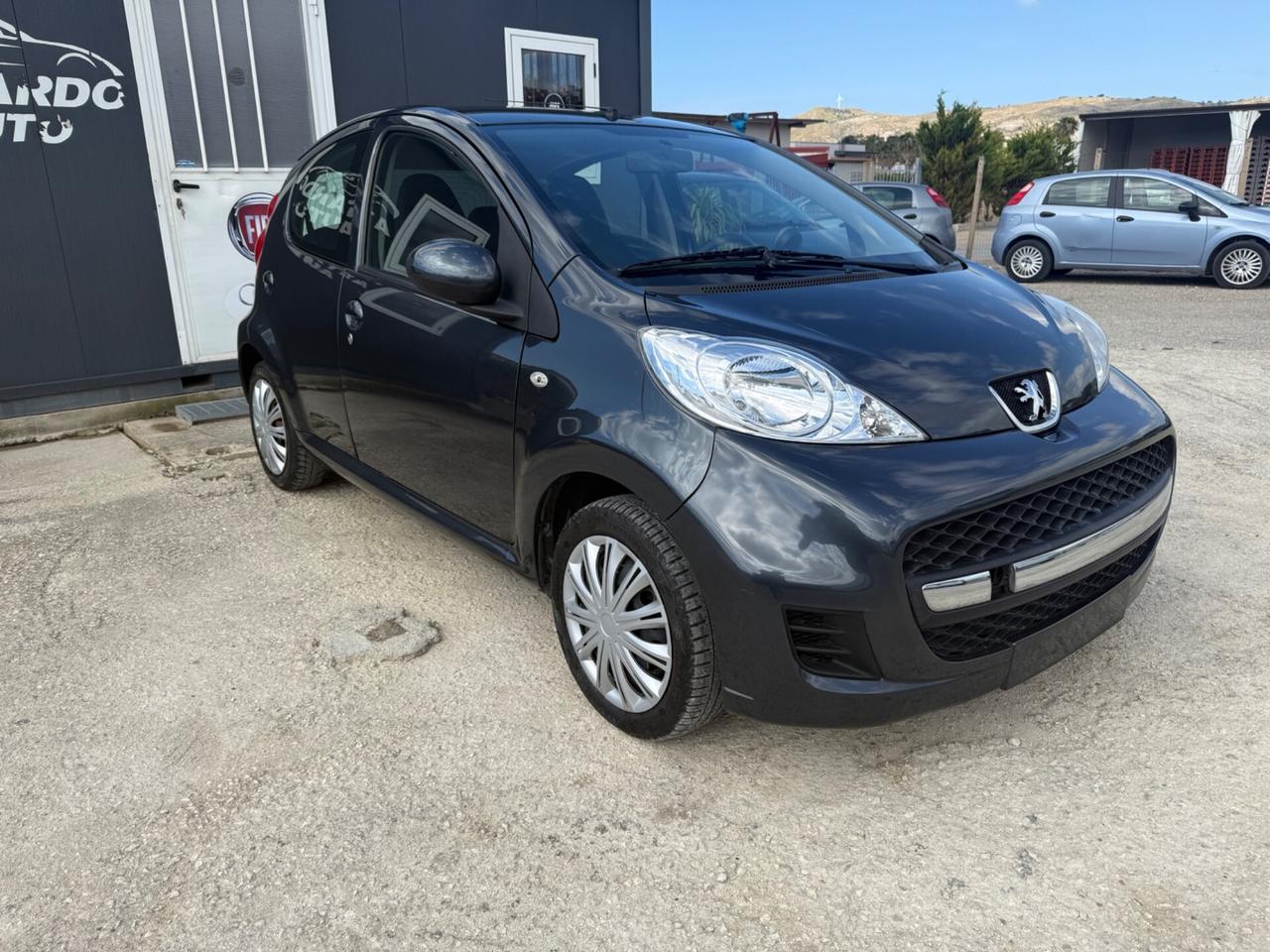 Peugeot 107 1.0 68CV 5p. Superga 2012