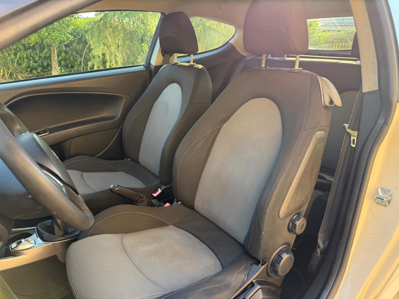 Alfa Romeo MiTo 1.3 JTDm 90 CV