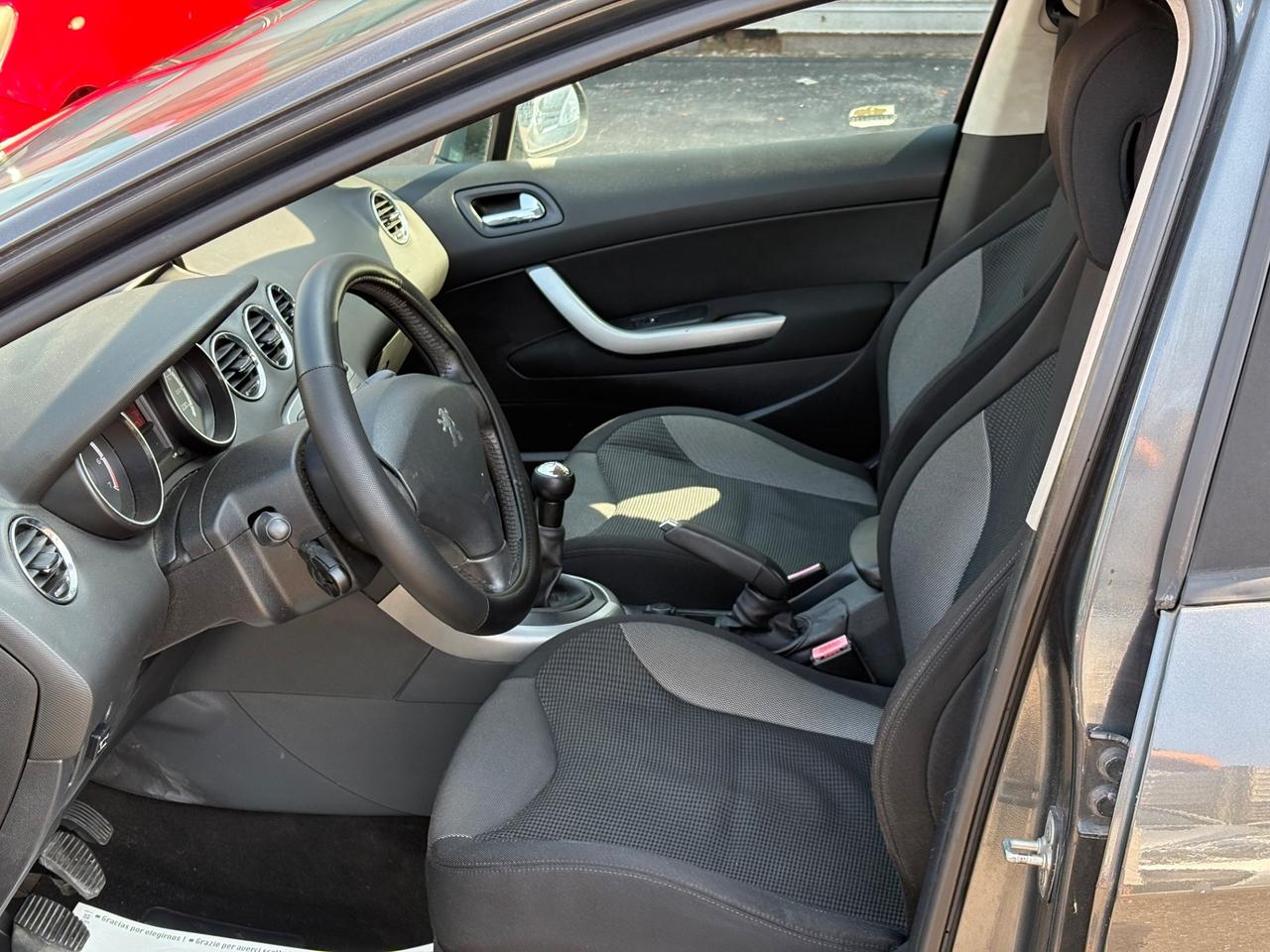 Peugeot 308 1.6 VTi 120CV 5p. GPL