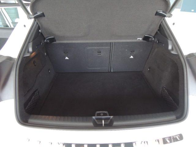 MERCEDES-BENZ GLA 200 d Automatic Premium AMG Line