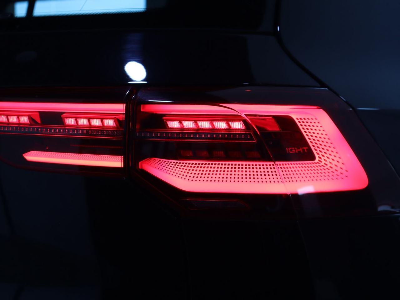 Volkswagen Golf GTI Ultimate 2.0 TSI GTI #10150