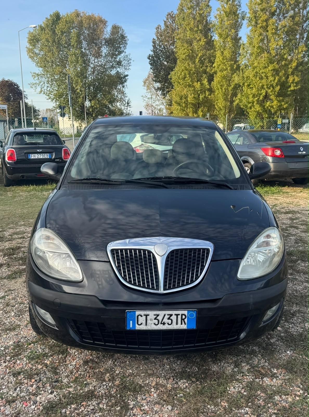Lancia Ypsilon 1.2 Argento