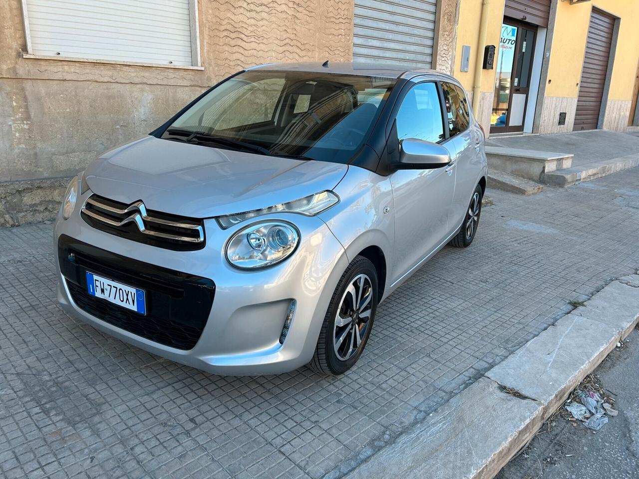 Citroen C1 VTi 72 ETG 5 porte Urban Ride