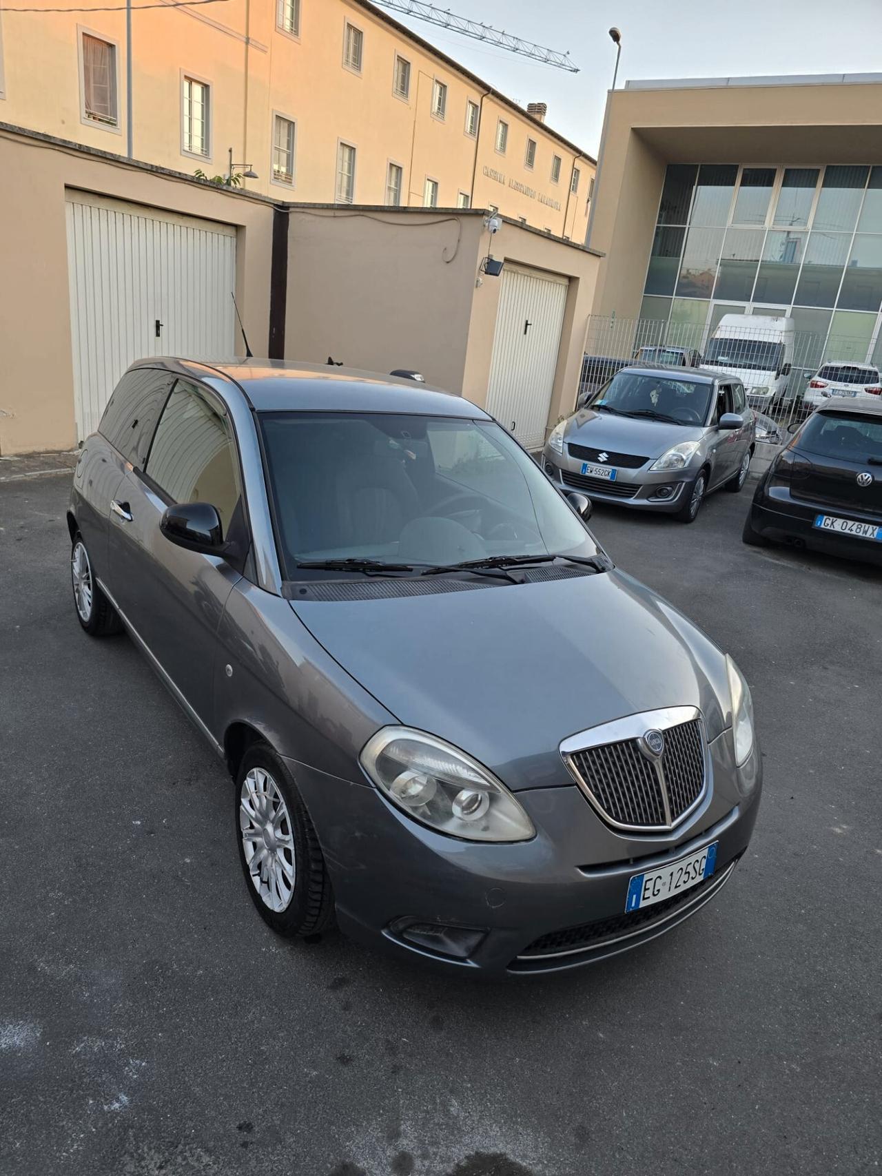 Lancia Ypsilon 1.2 69 CV Diva perfetta unico proprietario 70 mila km possibilita garanzia 12 mesi