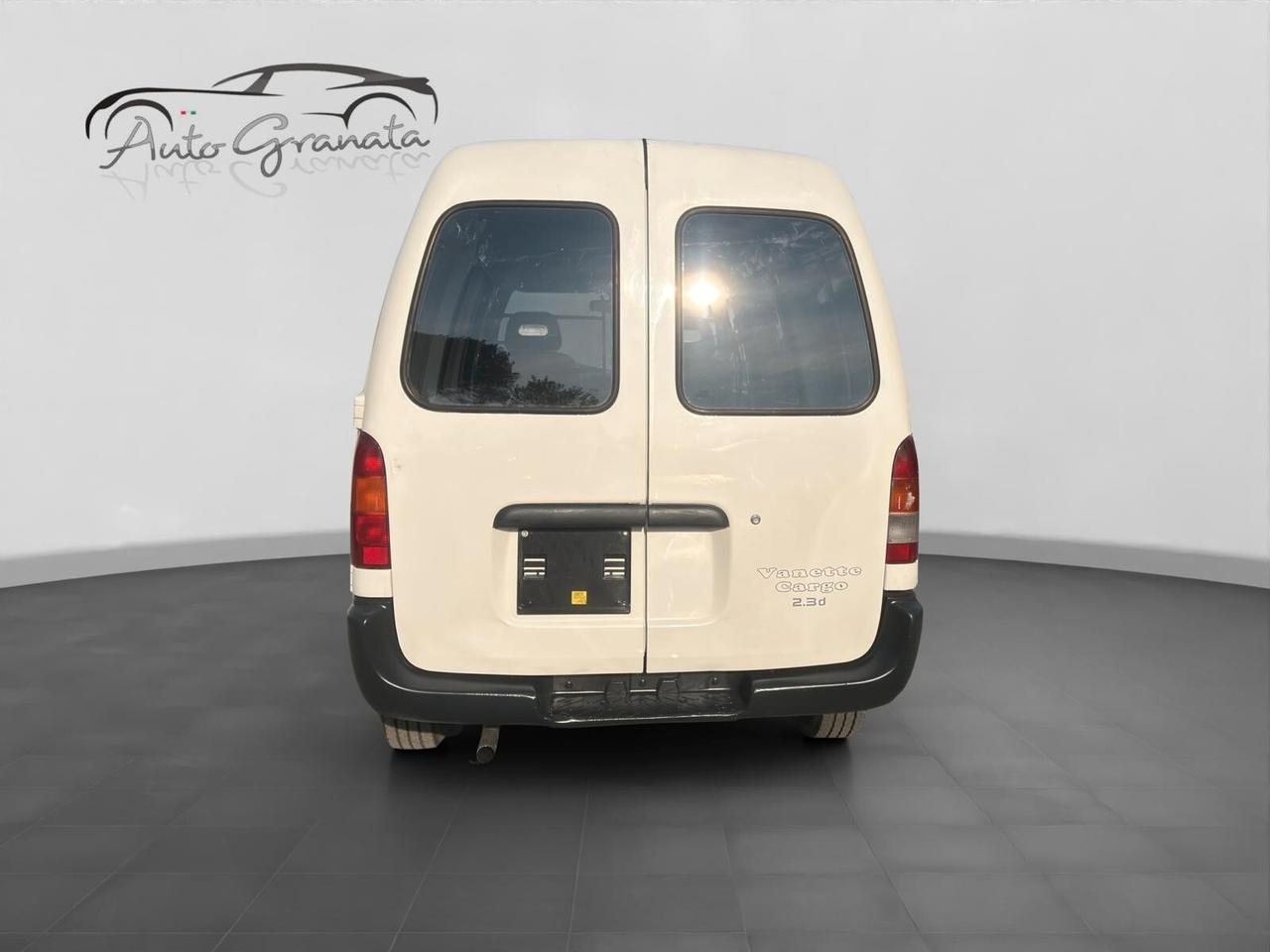 Nissan Vanette 2.3 diesel 75cv SOLI 114.000 Km!