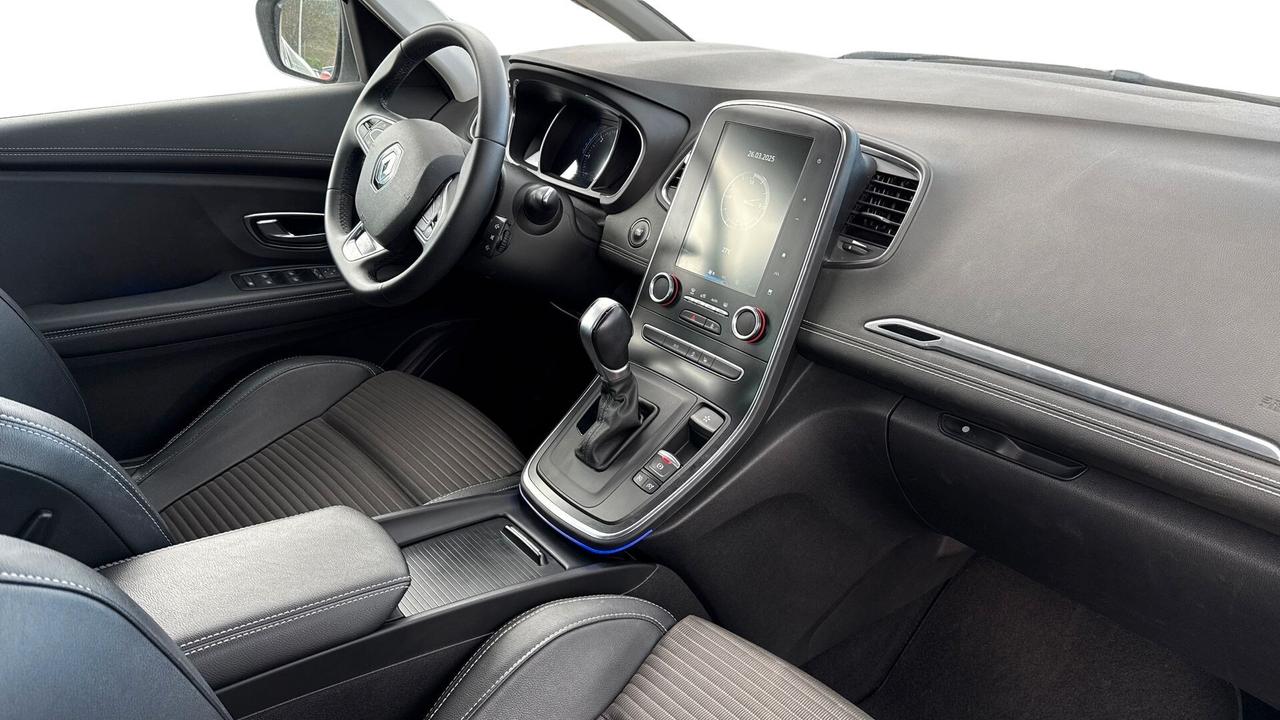 Renault Scenic Blue dCi 120 CV EDC Sport Edition2