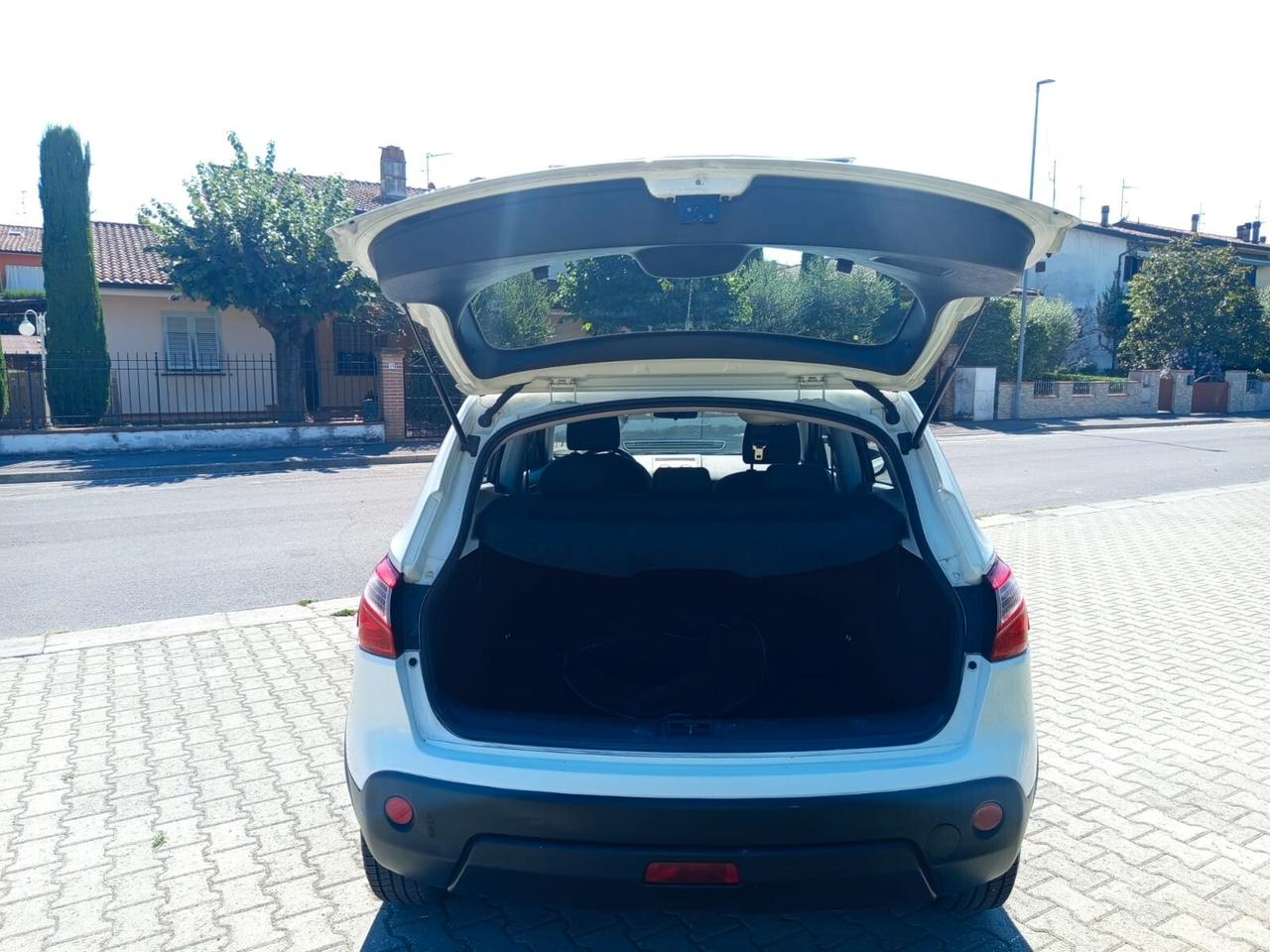 Nissan Qashqai 1.5 dCi DPF Tekna