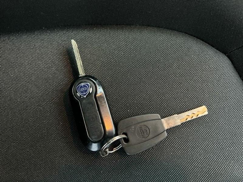 Lancia Ypsilon Ypsilon 1.2 69 CV Platinum