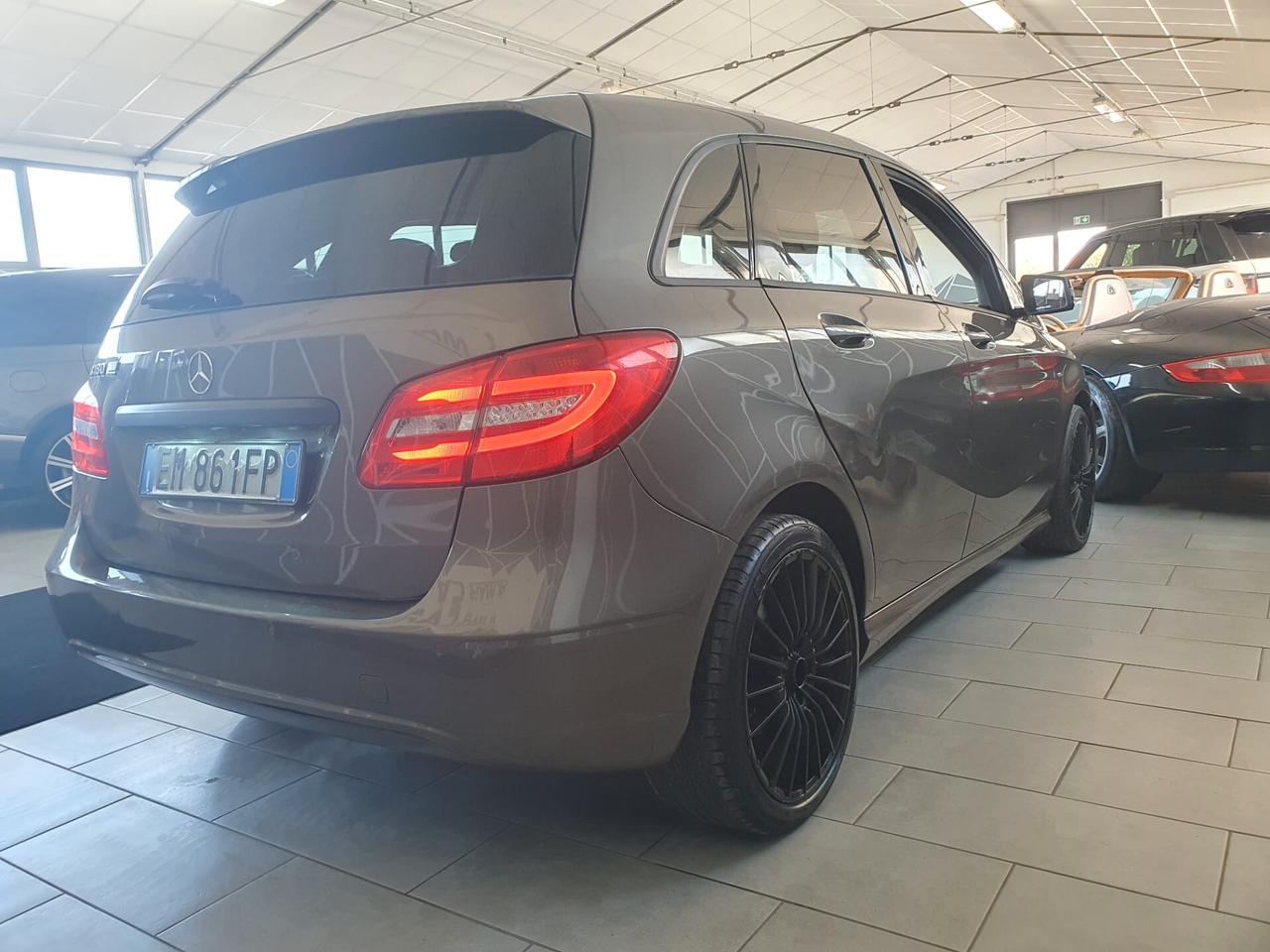 Mercedes-benz B 180 BlueEFFICIENCY Premium