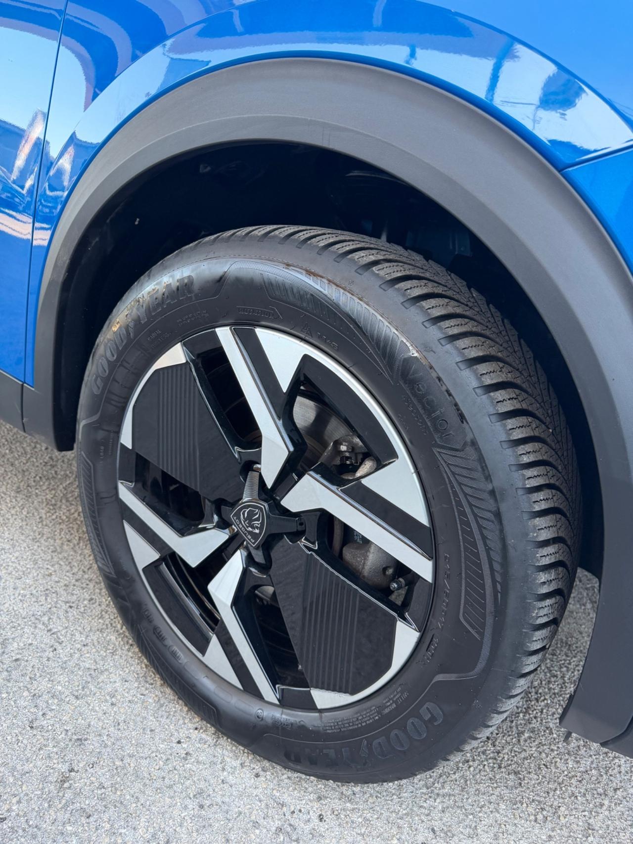 Peugeot 2008 BlueHDi 130 S&S EAT8 Allure