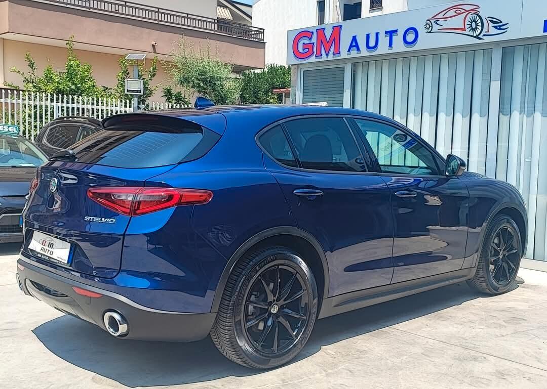 Stelvio italiana diesel 190 CV Q4 Executive 2021