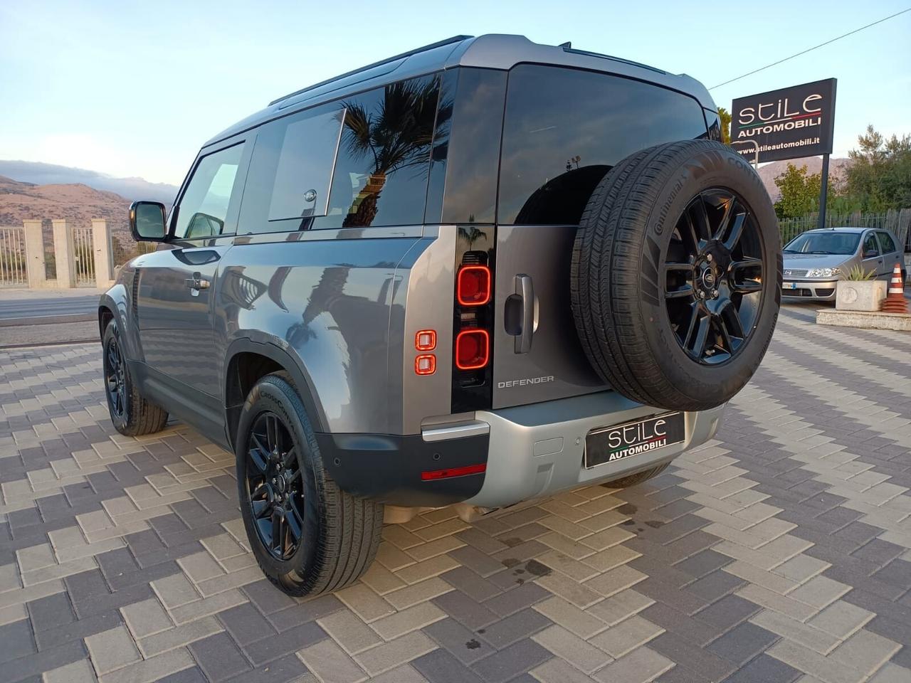 Land Rover Defender 90 3.0D I6 200 CV AWD Auto