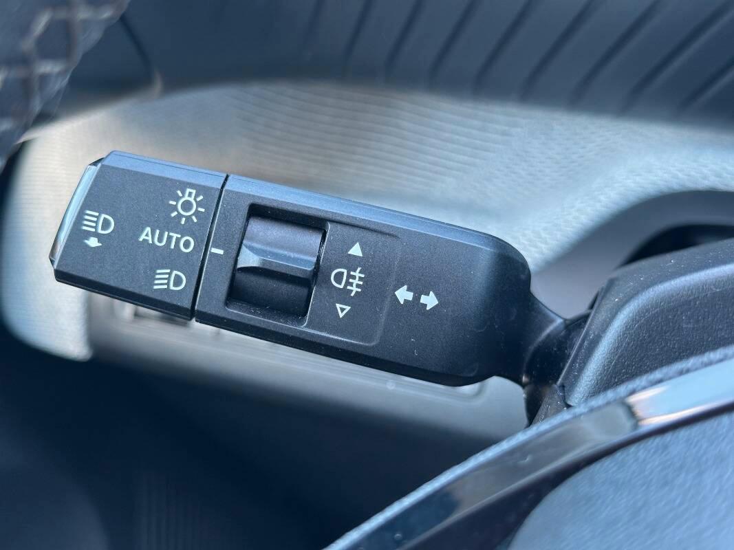 Citroen C3 1.2 puretech turbo Max 100cv con TELECAM E CARPLAY