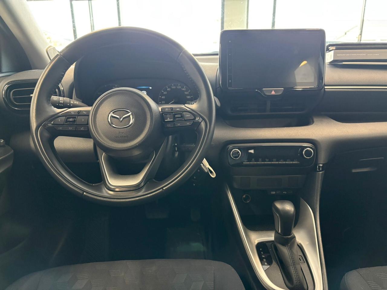 Mazda 2 CENTRE-LINE 1.5 VVT e-CVT Full Hybrid UNICO PR.