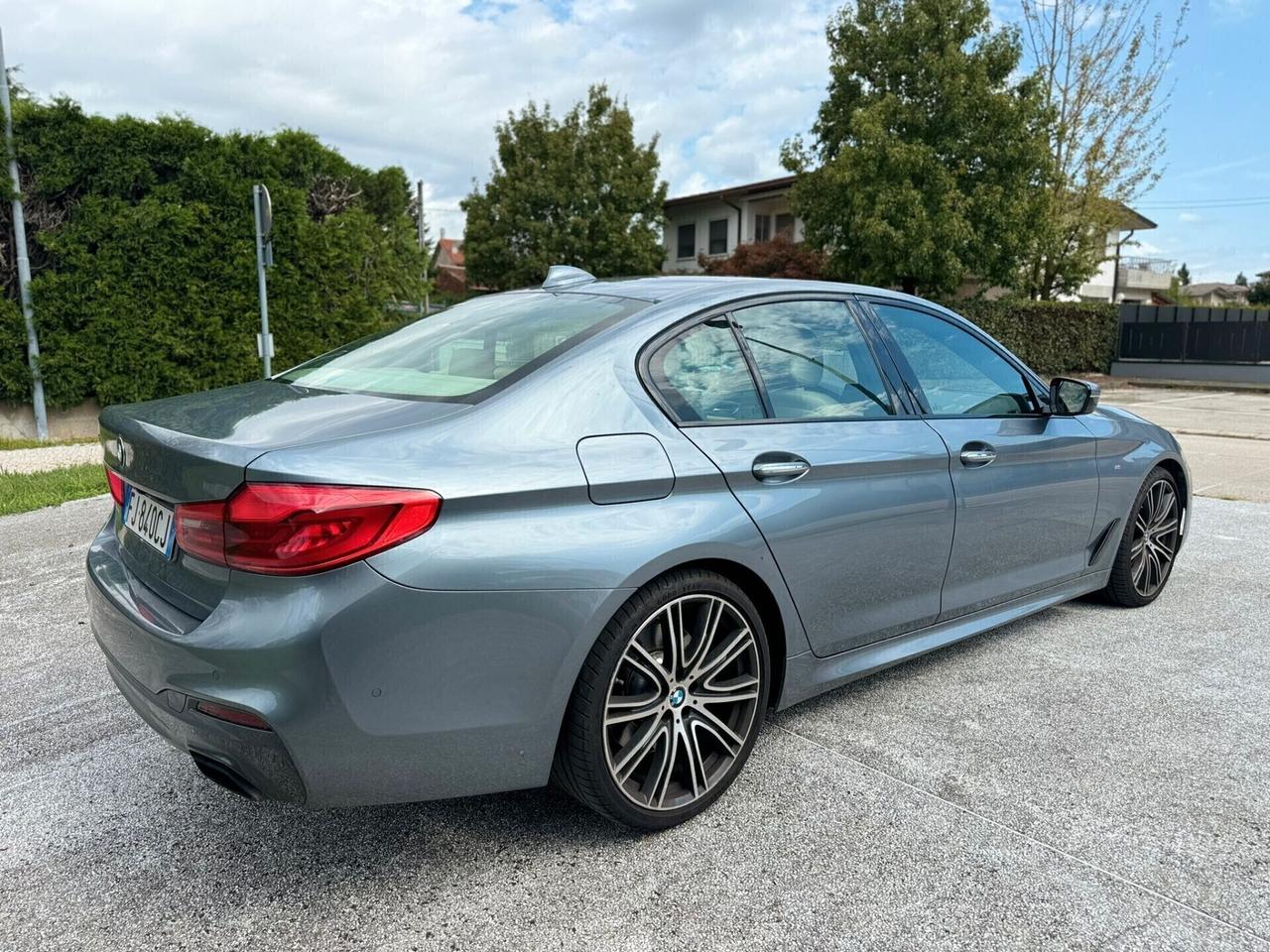 Bmw 530 30d xDrive Msport (195 kW) – 265 CV