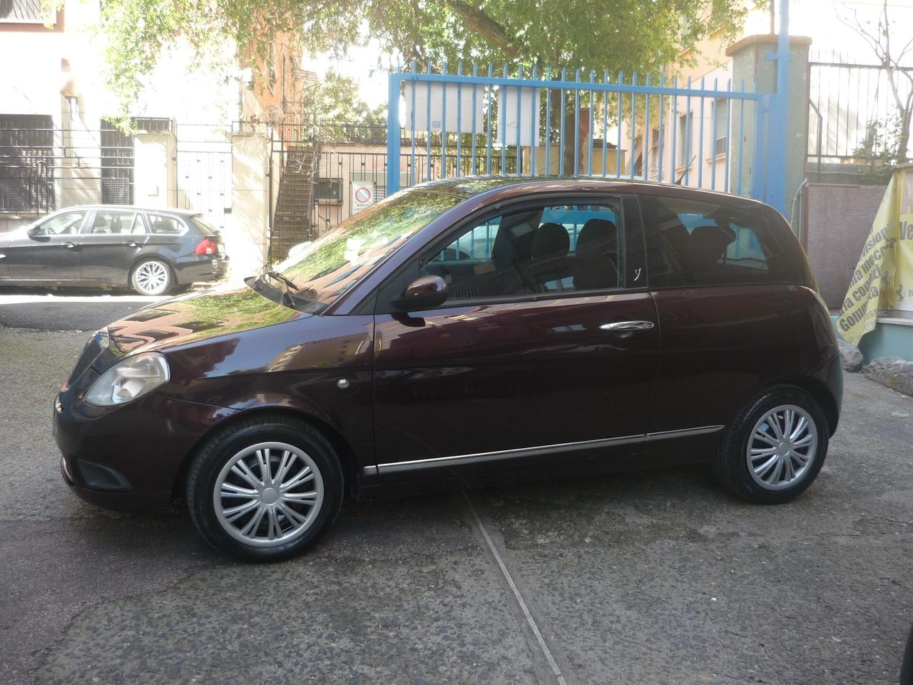 Lancia Ypsilon 1.2 Oro Giallo
