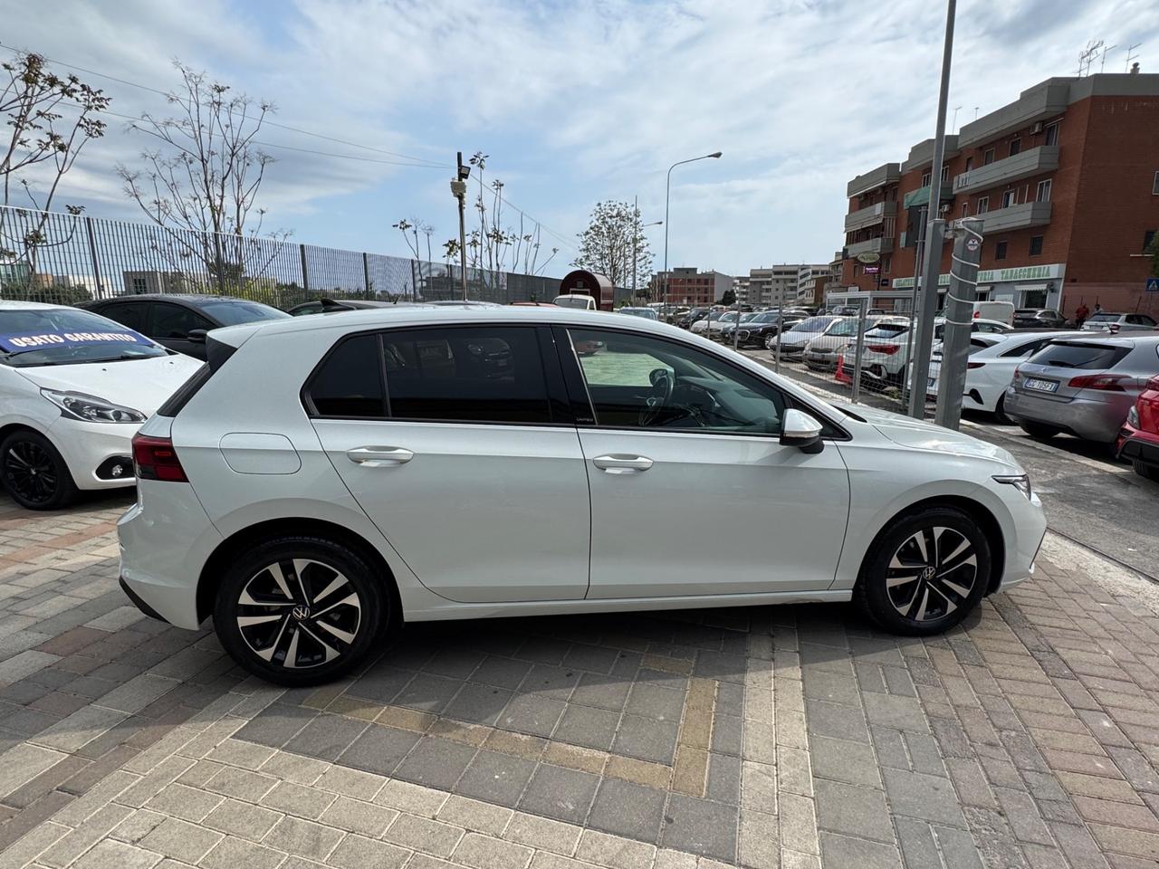 Volkswagen Golf 2.0 TDI SCR Style Prezzo Promo Finanziamento