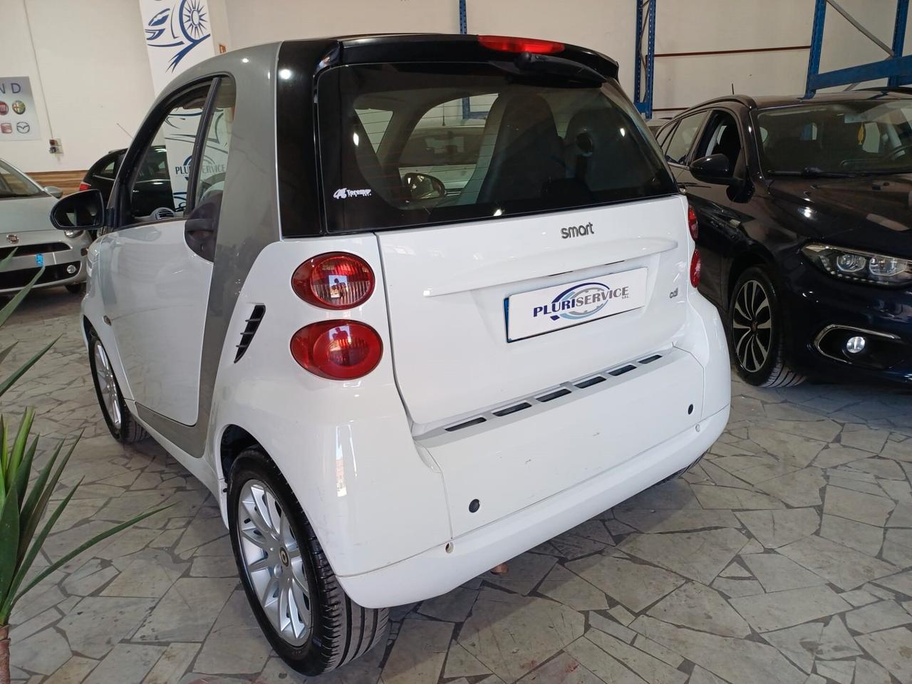 Smart ForTwo 800 cdi DIESEL - 2011