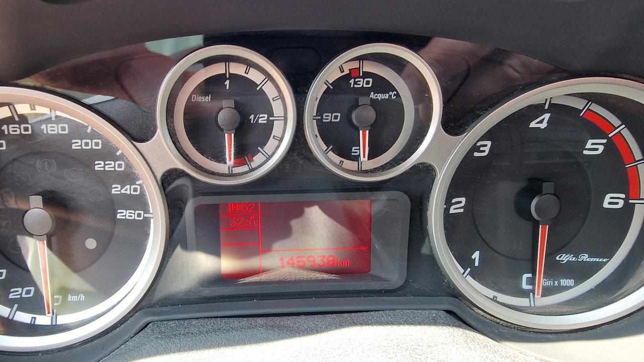 Alfa Romeo MiTo 1.3 JTDm-2 95 CV S&S Distinctive