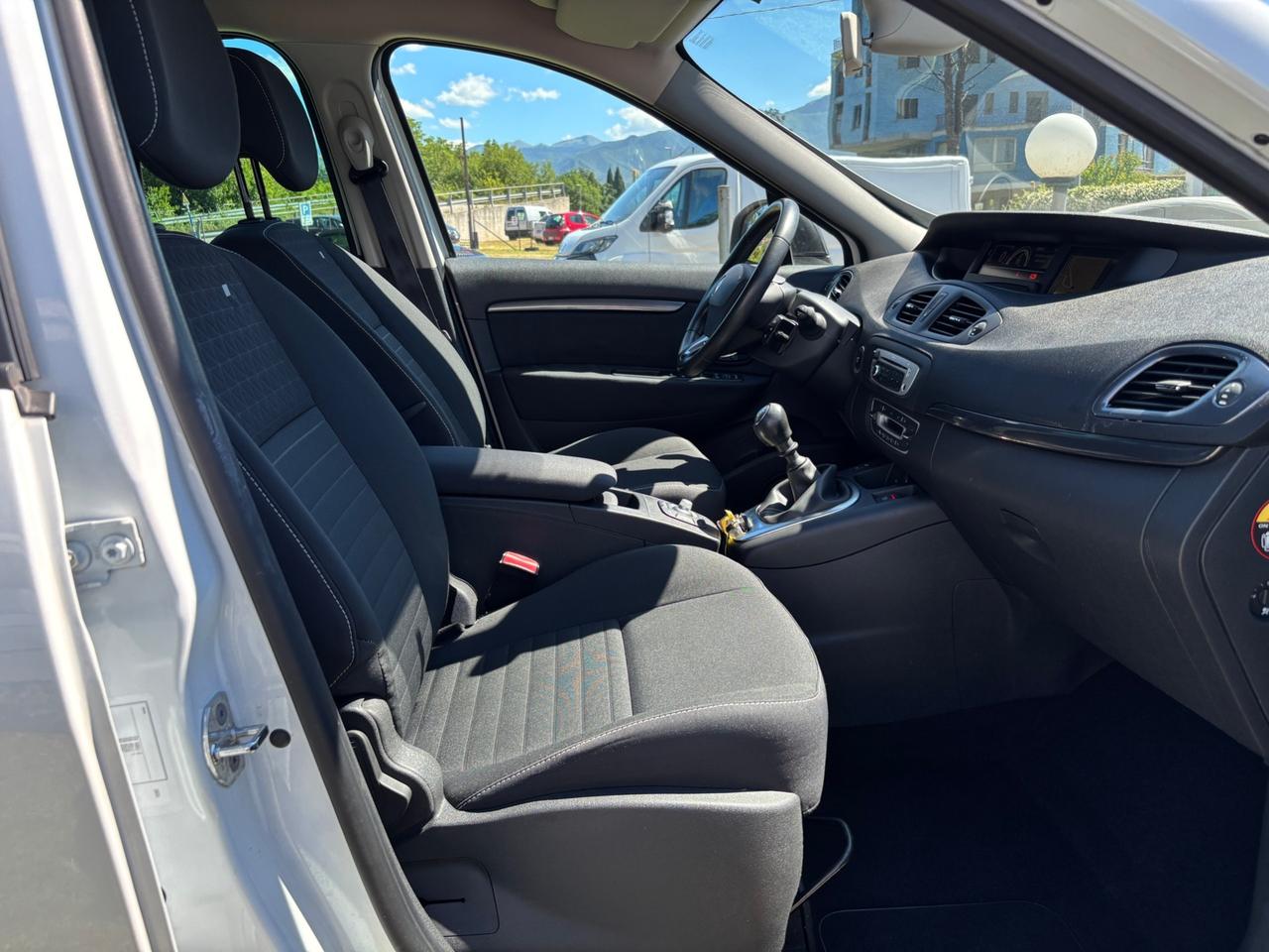 Renault Scenic XMod 1.5dCi Limited-2015"UNIPRO"