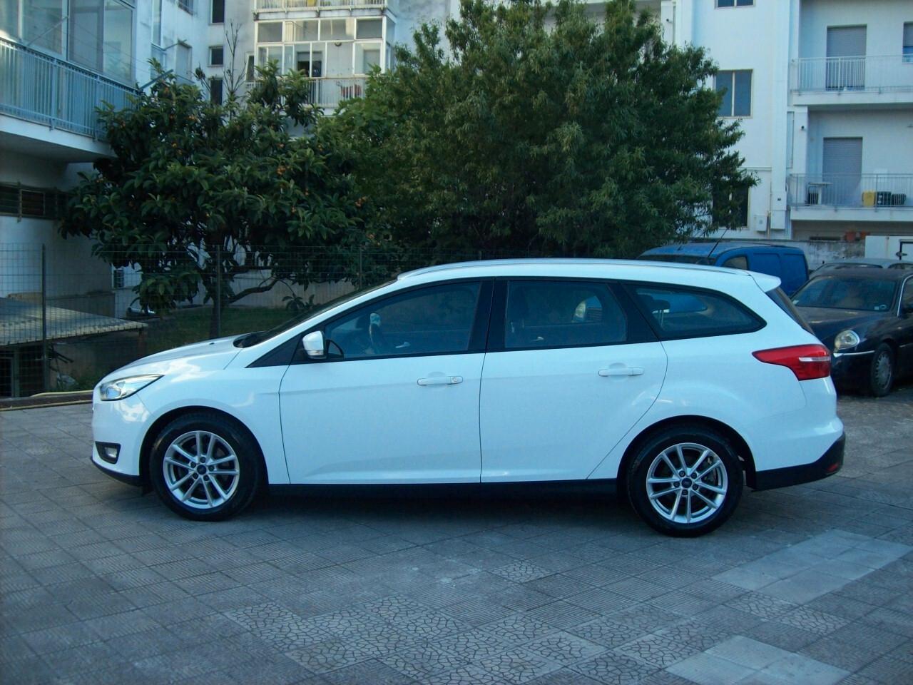 Ford Focus SW 1.5 TDCi 120CV Titanium Navy
