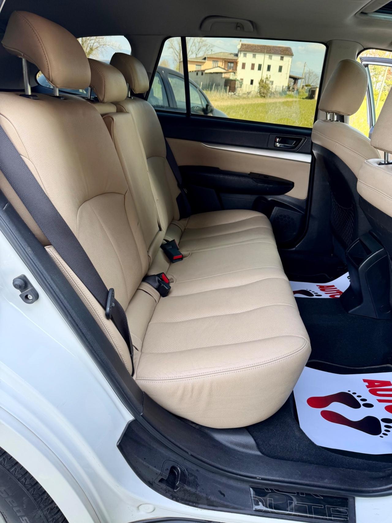 Subaru OUTBACK 2.0D 4*4 GARANZIA 12 mesi ! ! !