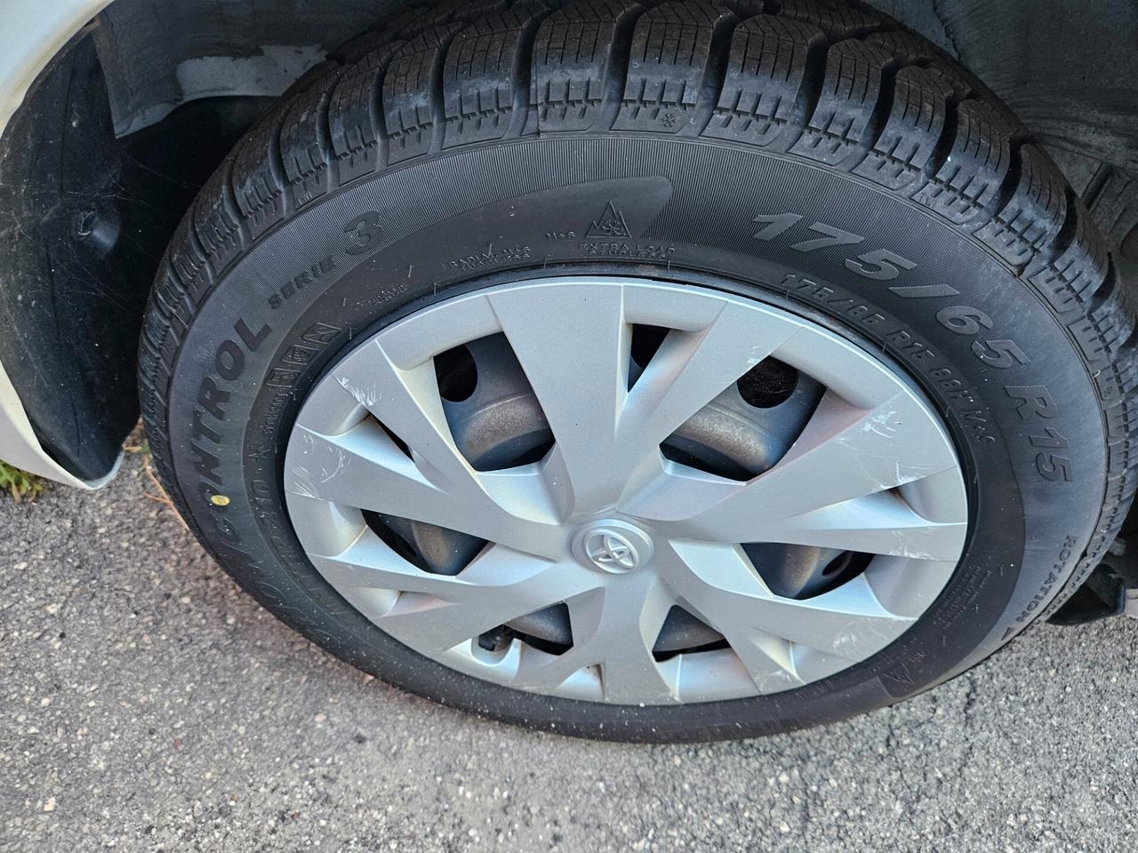 Toyota Yaris 1.5 Hybrid 5 porte Active