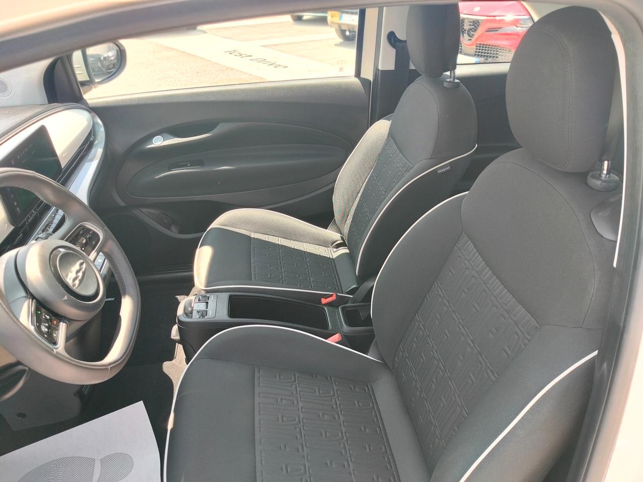 Fiat 500 500e Berlina 42 kWh Icon