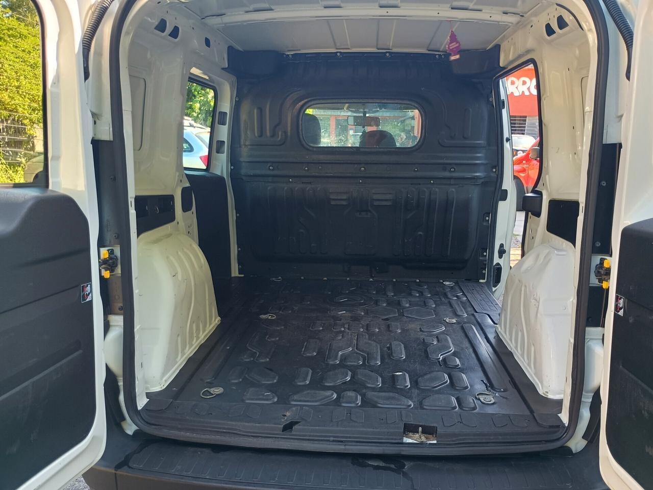 Fiat DOBLO' 1.3 MJT/1.6 MJT POSTI 2 - 3 - 5