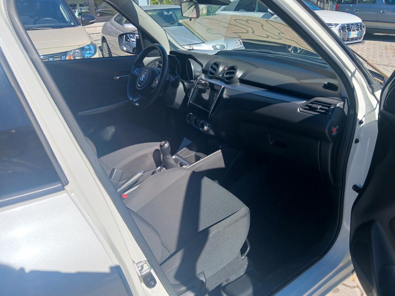 Suzuki Swift 1.2 Hybrid 4WD AllGrip Top