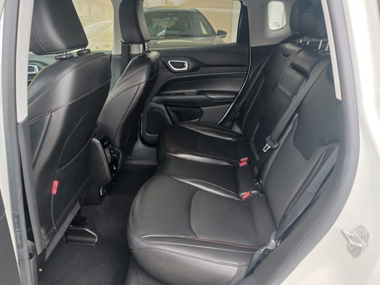 Jeep Compass 1.3 Turbo T4 240 CV PHEV AT6 4xe Trailhawk