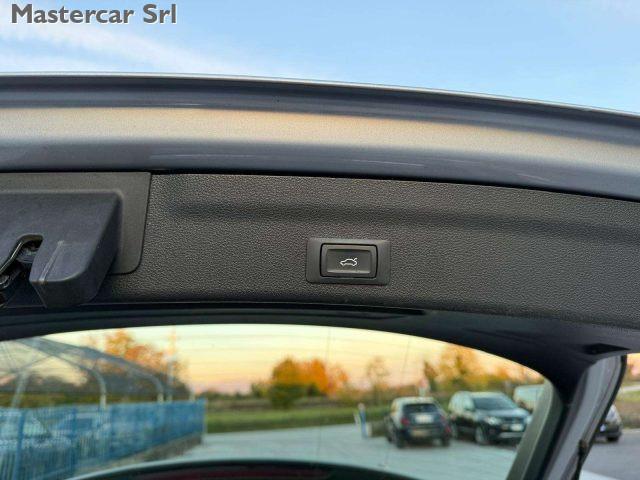 AUDI A6 Avant 40 2.0 tdi Business Sport s-tronic FZ588FW