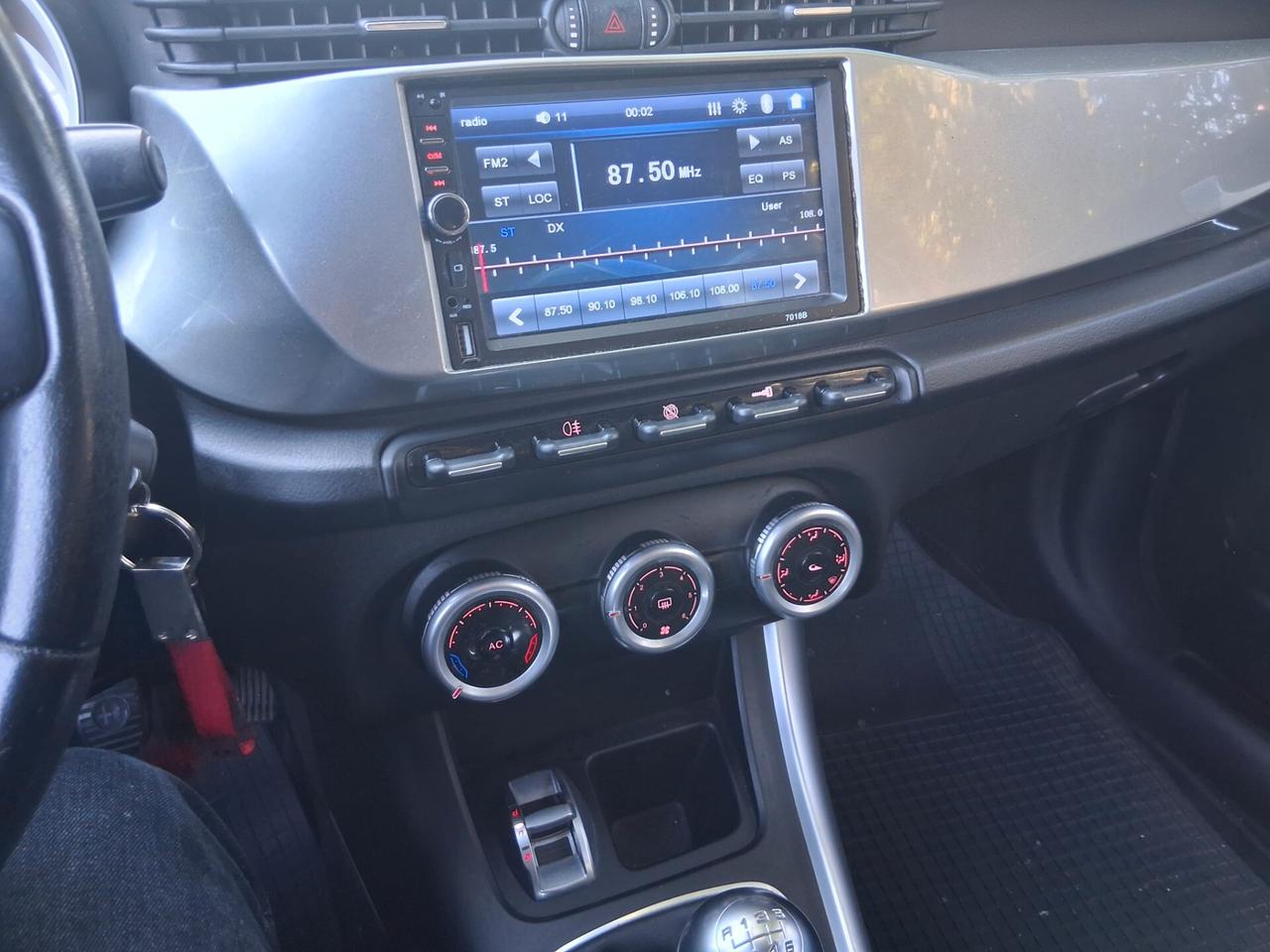 Alfa Romeo Giulietta Distictive 1.6