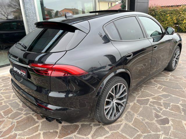 MASERATI Grecale MHEV 330CV AWD MODENA