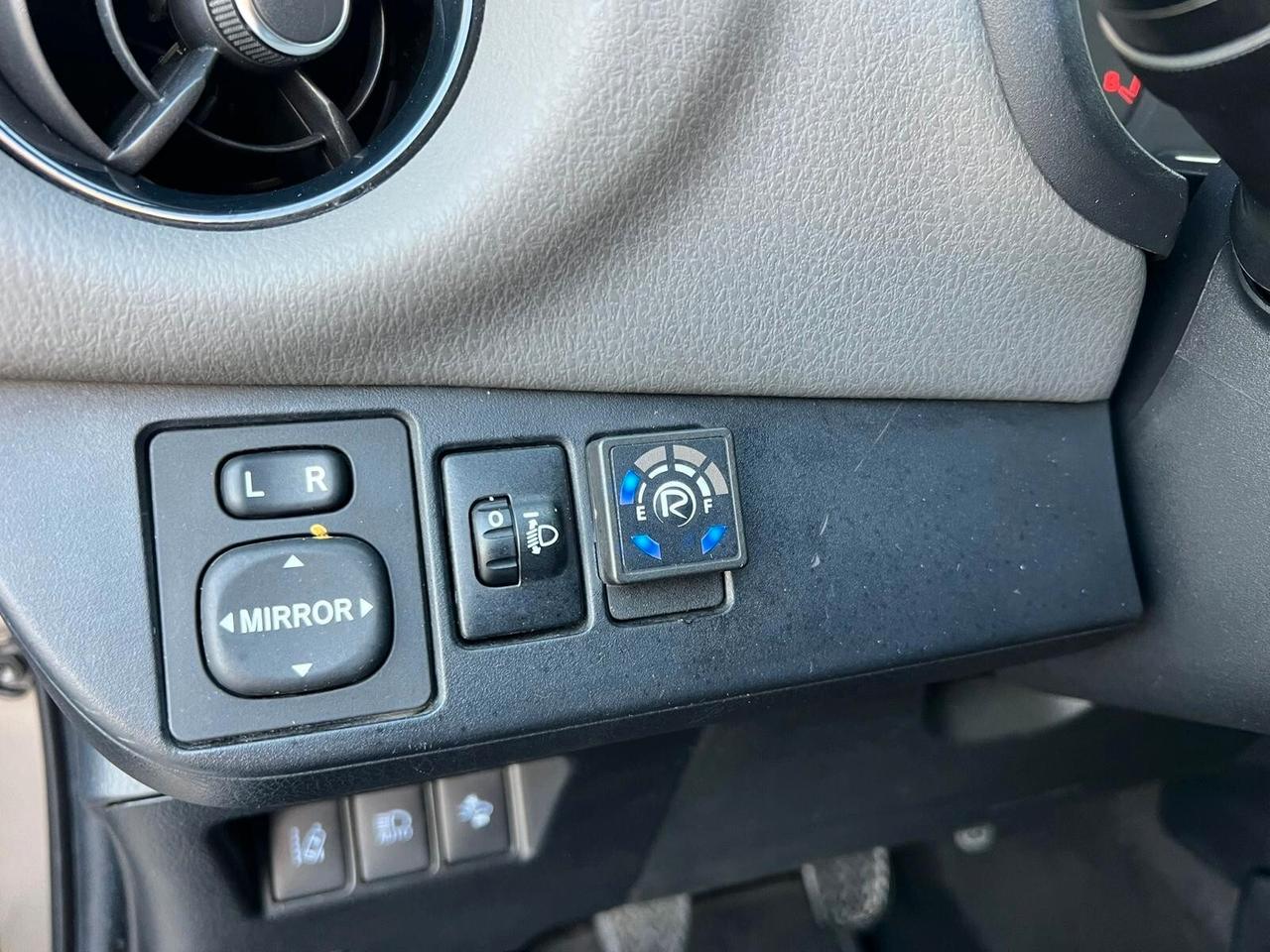 TOYOTA YARIS 1.0 69cv 2018!!! GPL !!!!