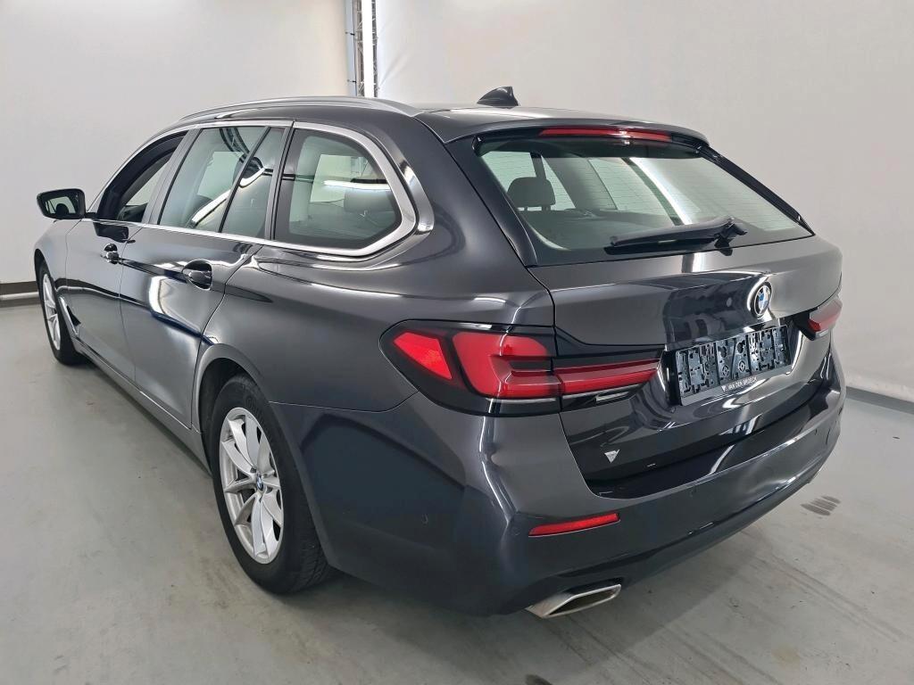 BMW 518D TOURING 136CV STEPTRONIC BUSINESS ADVANTAGE ( FARI LED - BMW DIGITAL COCKPIT - PELLE - AMBIENT LIGHTS - NAVI - MIRROR - PARK ASSISTANT - TELECAMERA POST. )