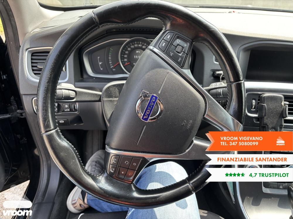 VOLVO V60 (2010-2018) V60 D2 1.6 R-design Momentum