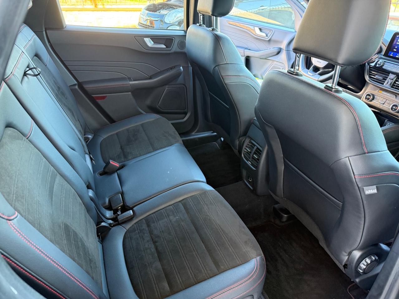 Ford Kuga 1.5 120 CV ST-Line X 2022 leggi descrizione