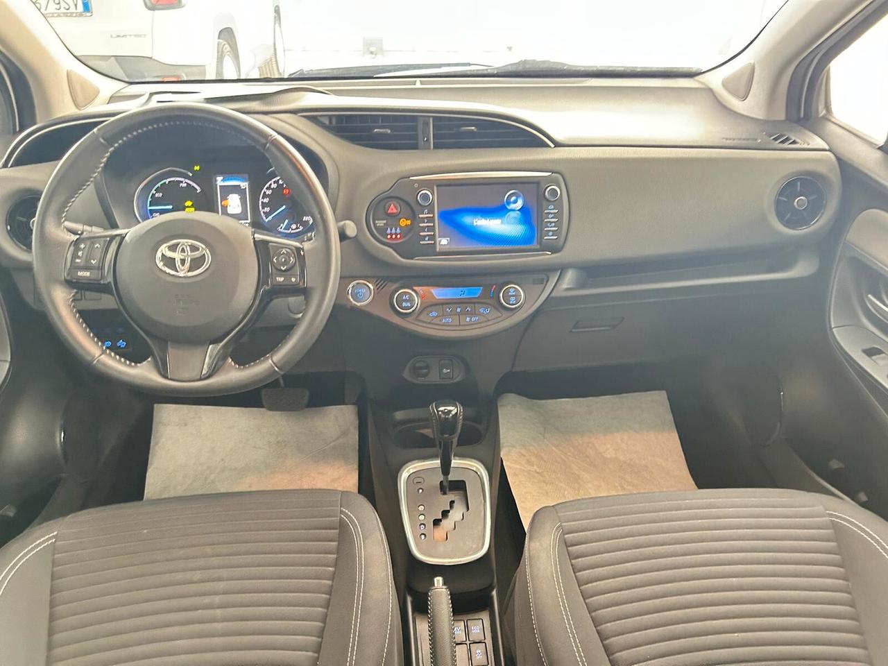 Toyota Yaris 1.5 Hybrid 5 porte Business