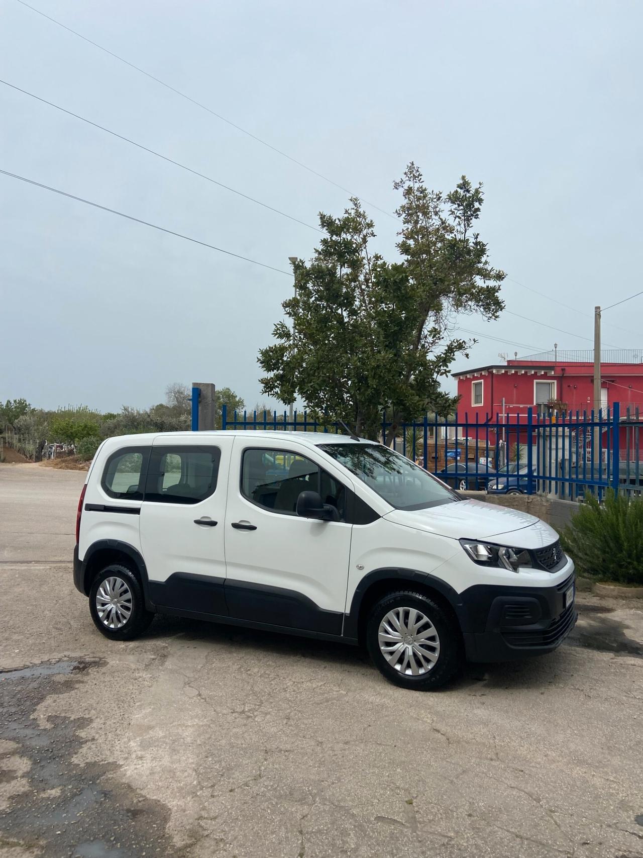Peugeot Rifter BlueHDi 100 S&S Allure Standard